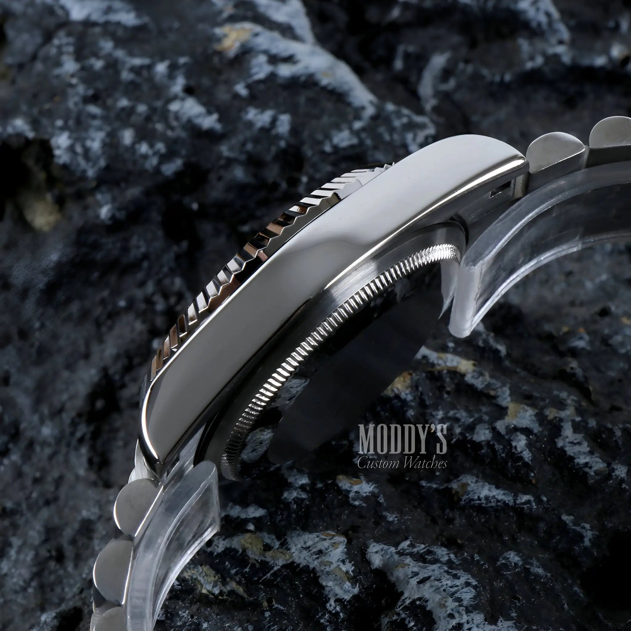 Seikojust | Classic Black