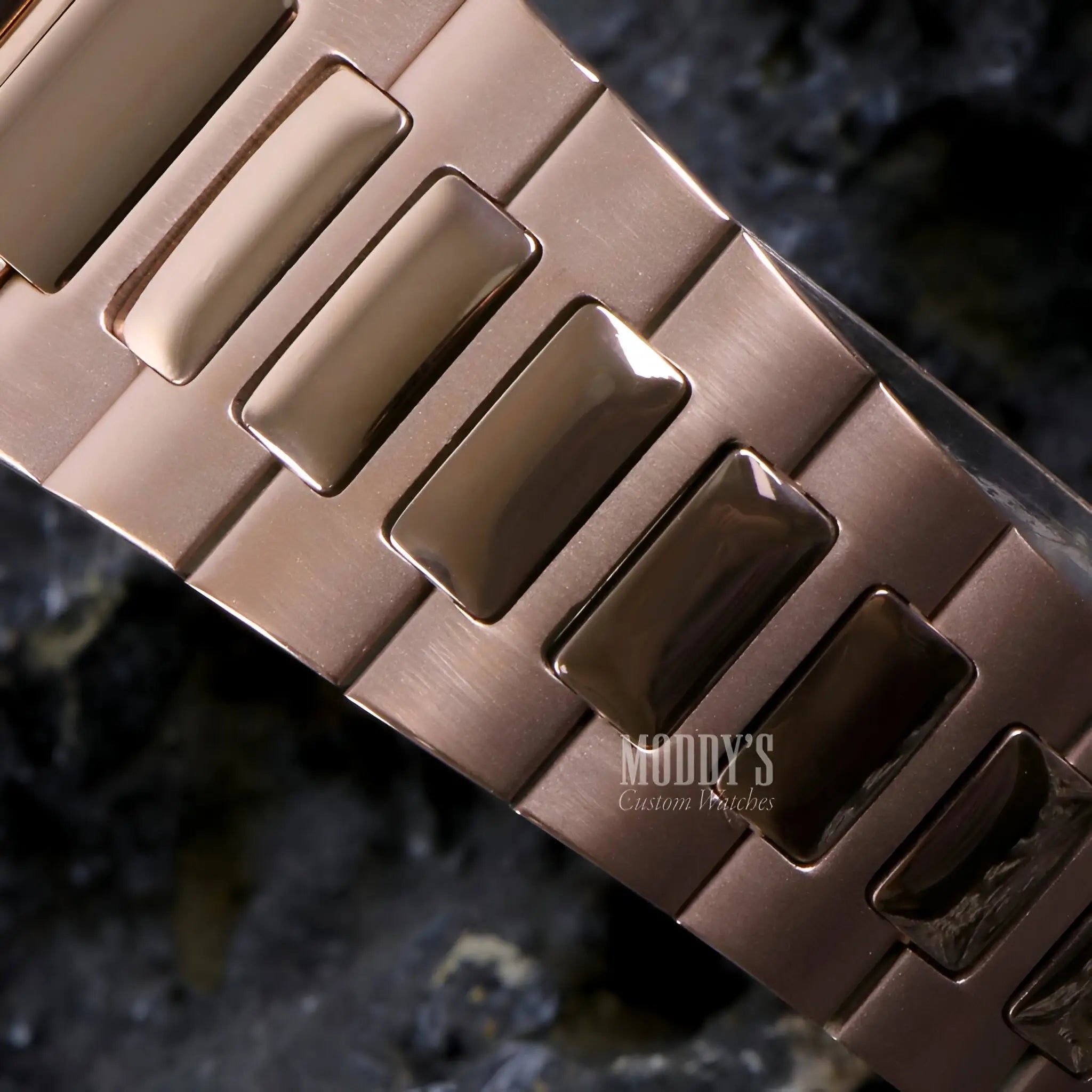 Nautiko | Rose Gold Chocolate Open Heart