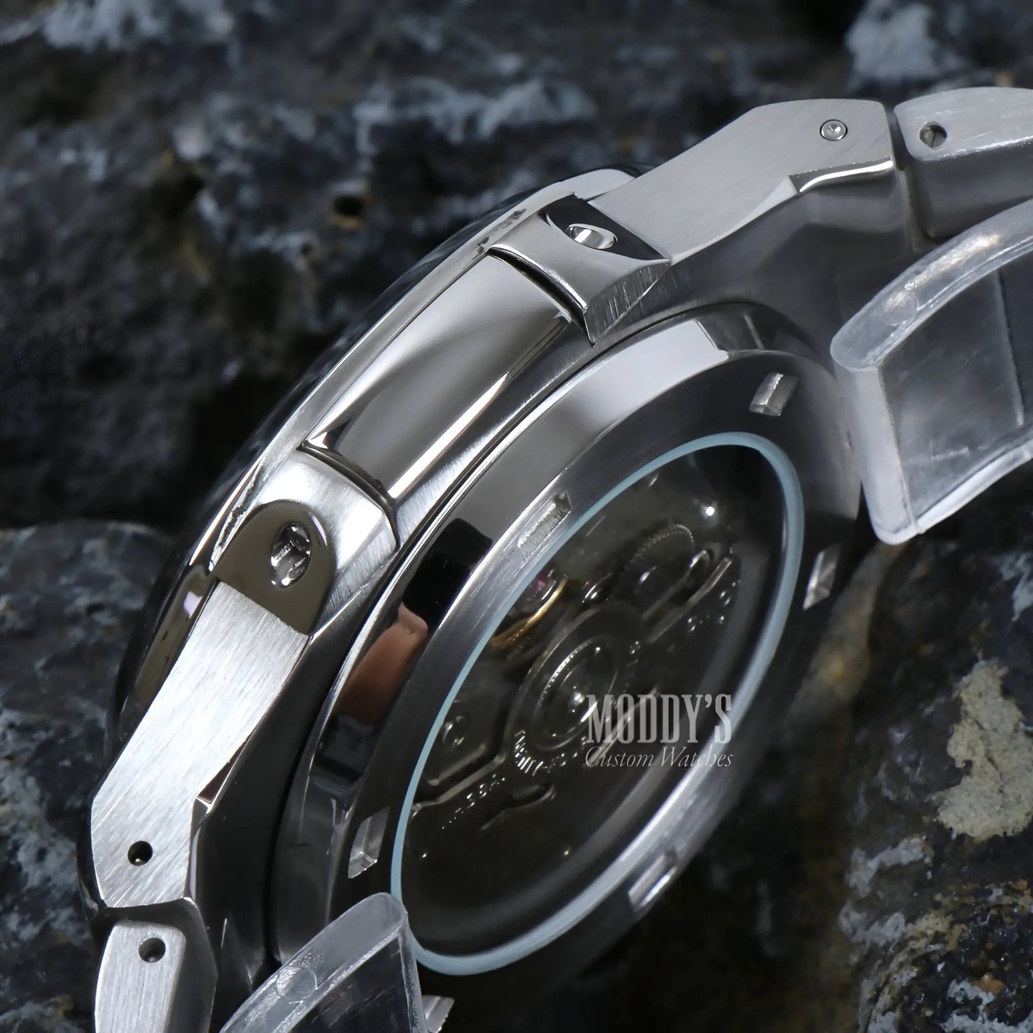 Nautiko | Olive Green Open Movement