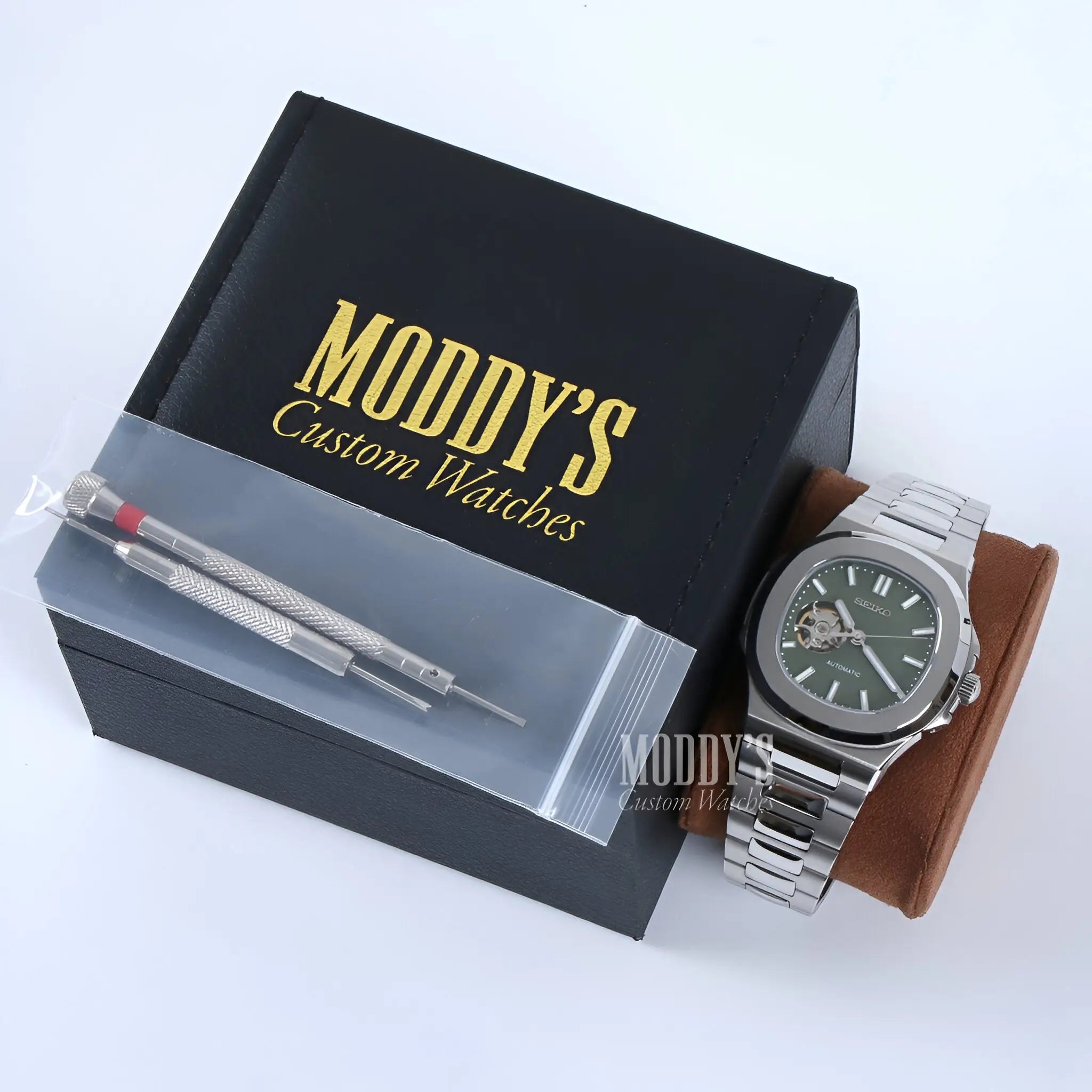 Nautiko | Olive Green Open Movement