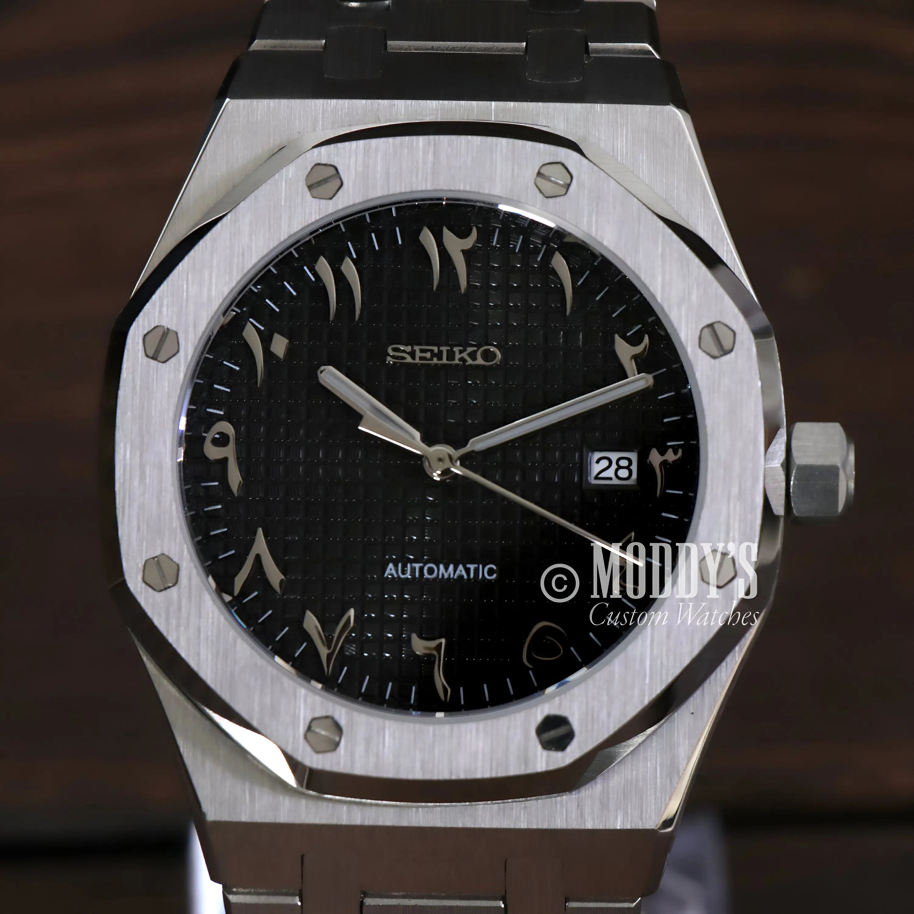 Royal Seikoak | Arabic Black