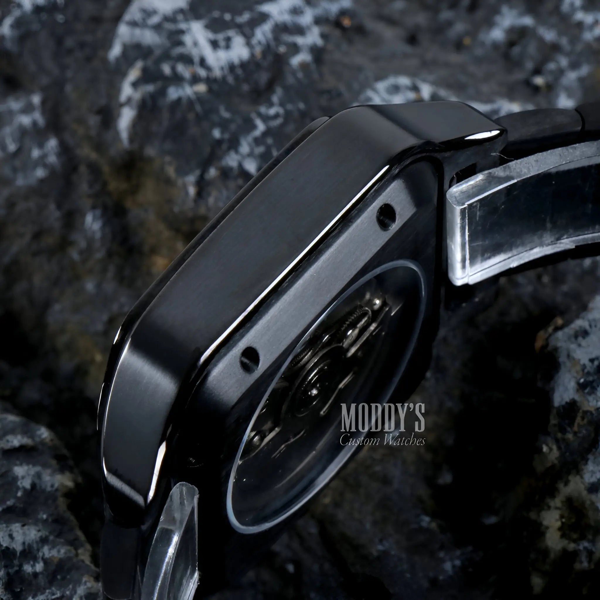 Santeiko | Black Ghost Arabic