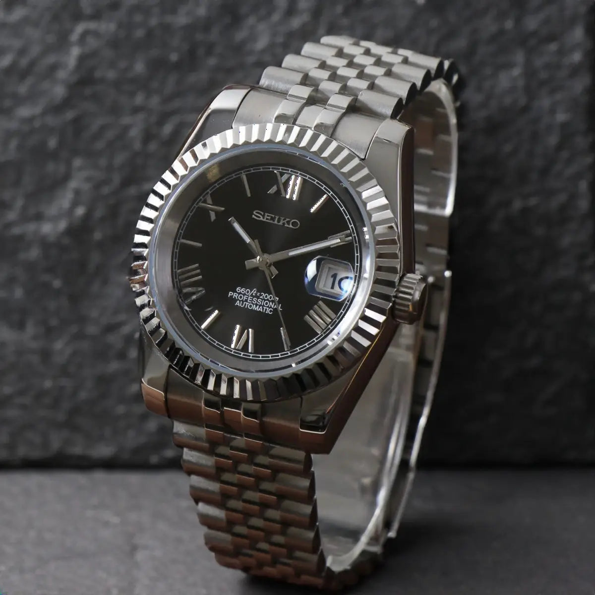 Justeiko | Roman | Black