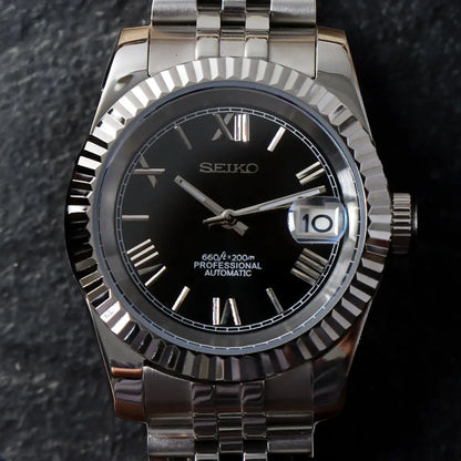 Justeiko | Roman | Black