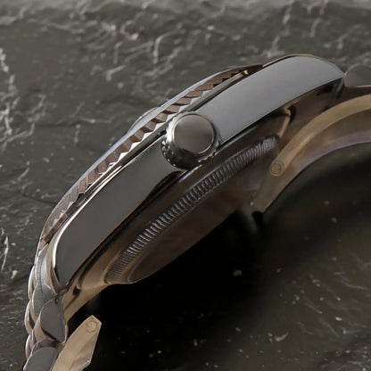 Justeiko | Roman | Black