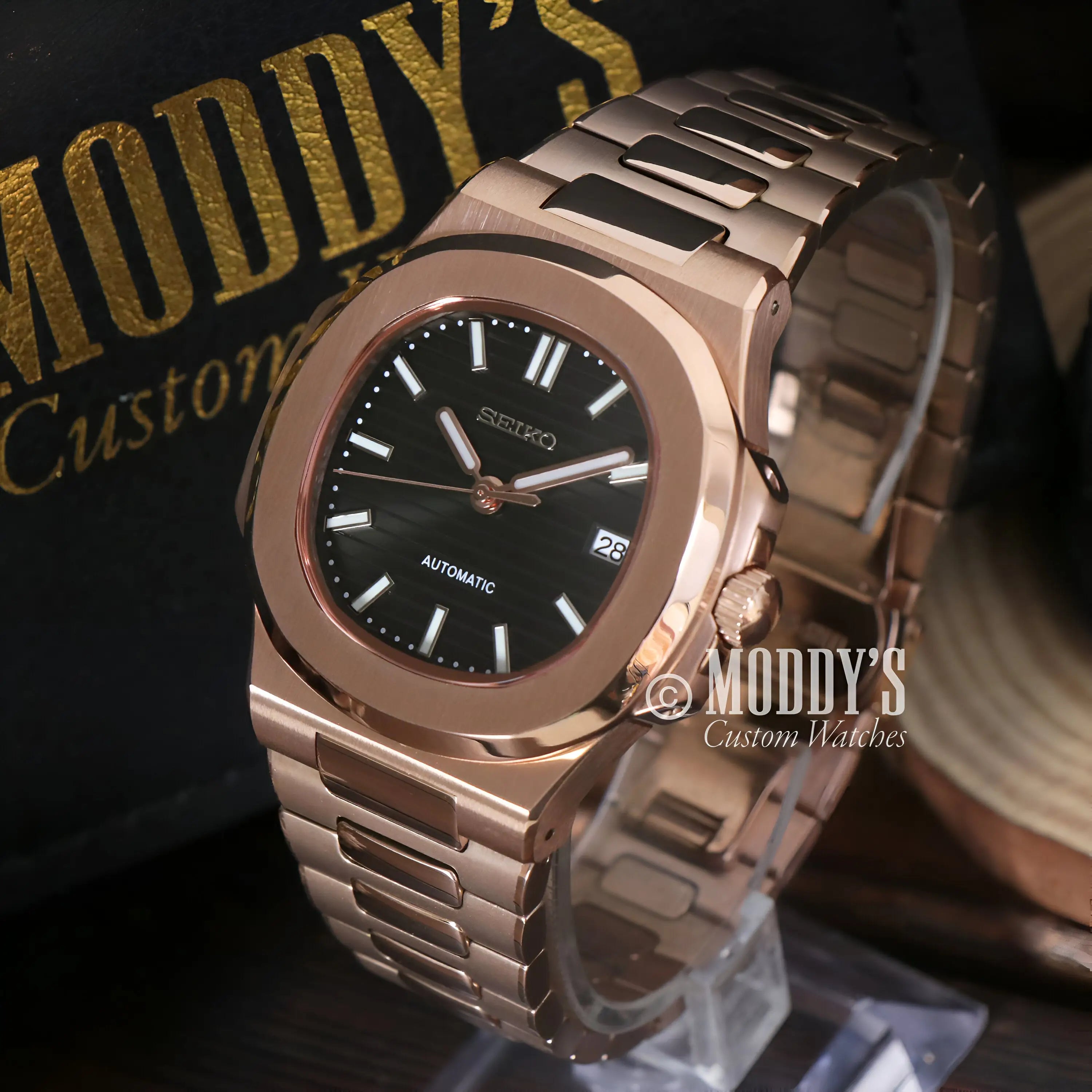 Nautiko | Rose Gold Black