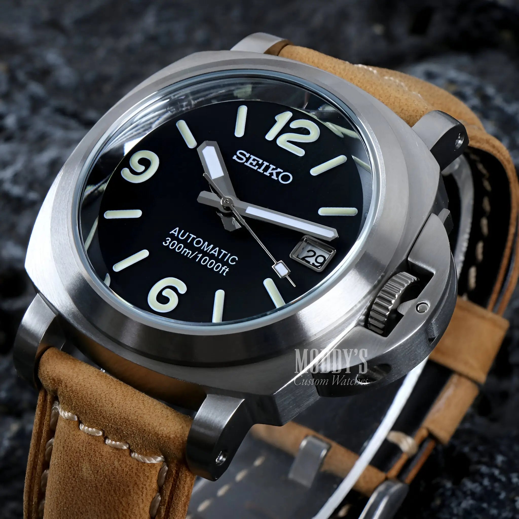 Paneiko | Sand Leather